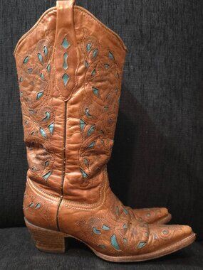 Corral Brown Leather with Turquoise Leather Inlay Heeled Boots - Woman's Size 6